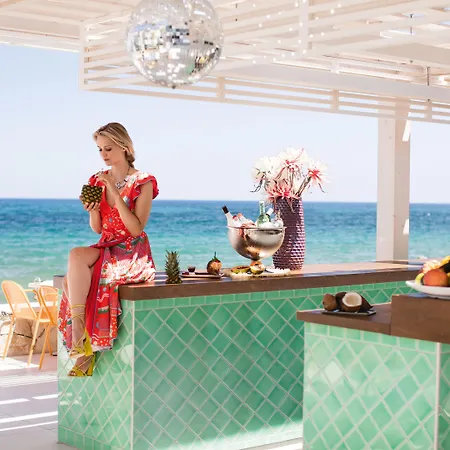 Grecotel Luxme White Station touristique